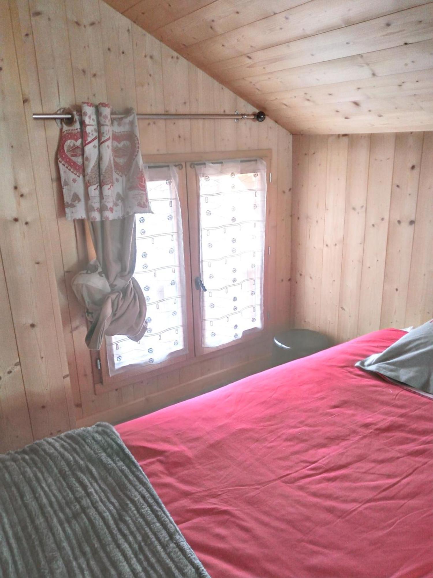 Studio Confortable A Taninges 25 M² Avec Vue Sur Jardin Экстерьер фото